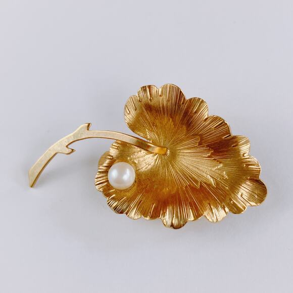 VTG Signed Wells 14K GF Brooch Ginkgo Leaf Pearl Mid Century Botanical Pin - Picture 6 of 10